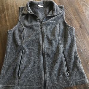 Columbia vest size large